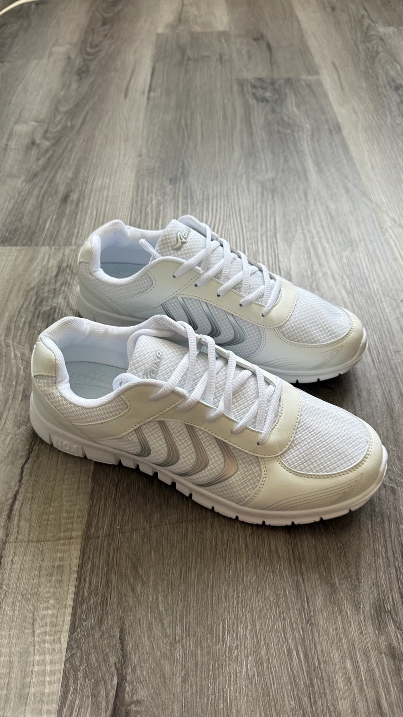 Athletic Running/Tennis Shoes - Size 10/EU 43)