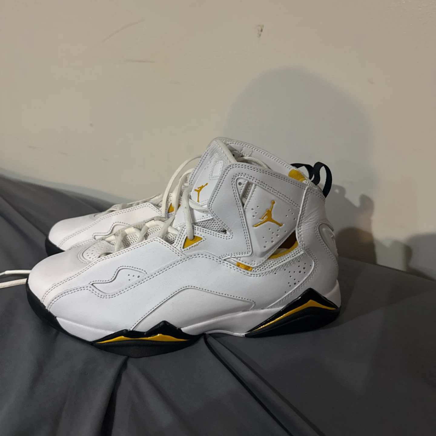 Jordan True Flight Men's Sneakers White/Yellow US 11.5