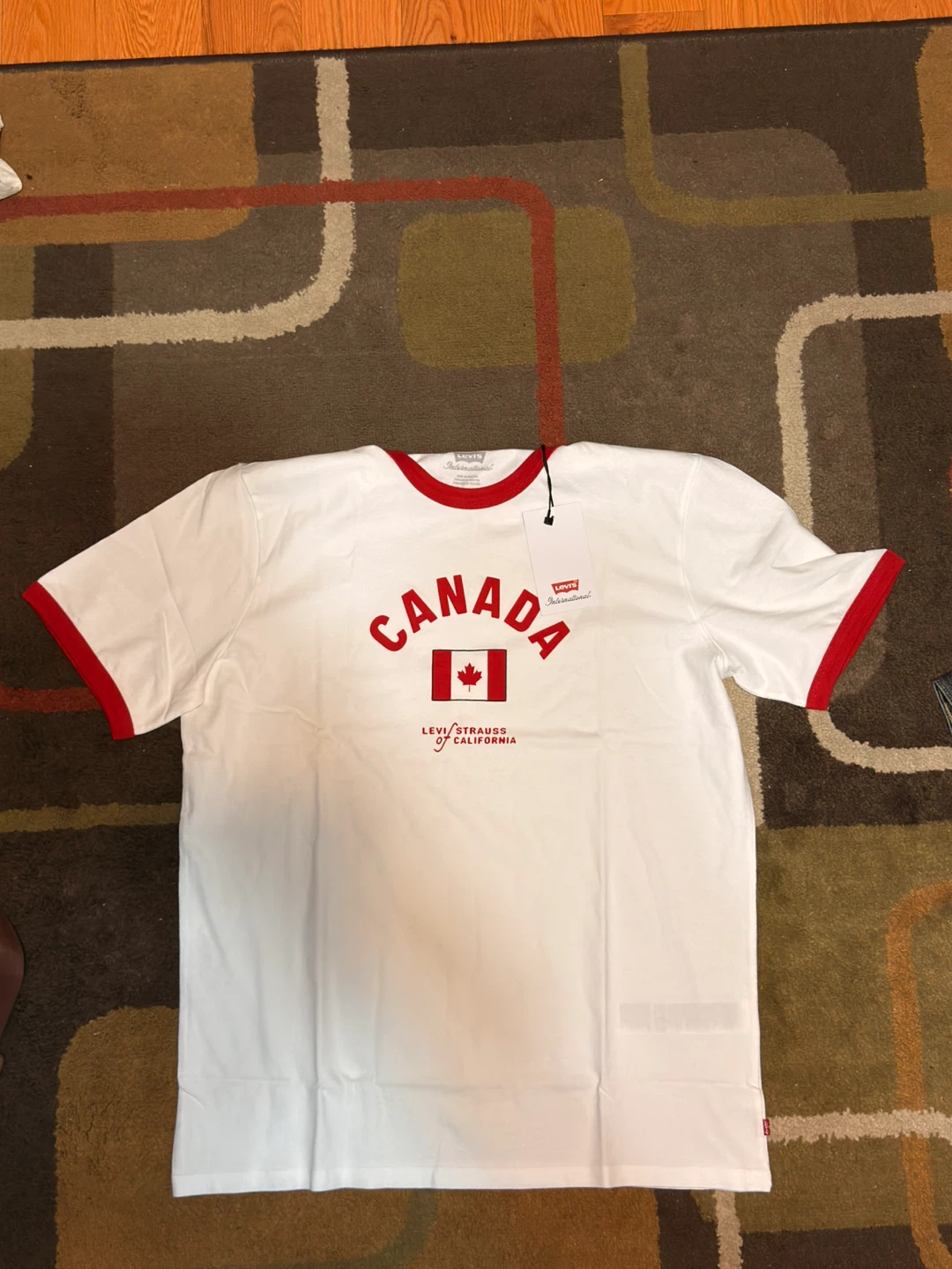 Levi's Canada white/red t-shirt. Size L