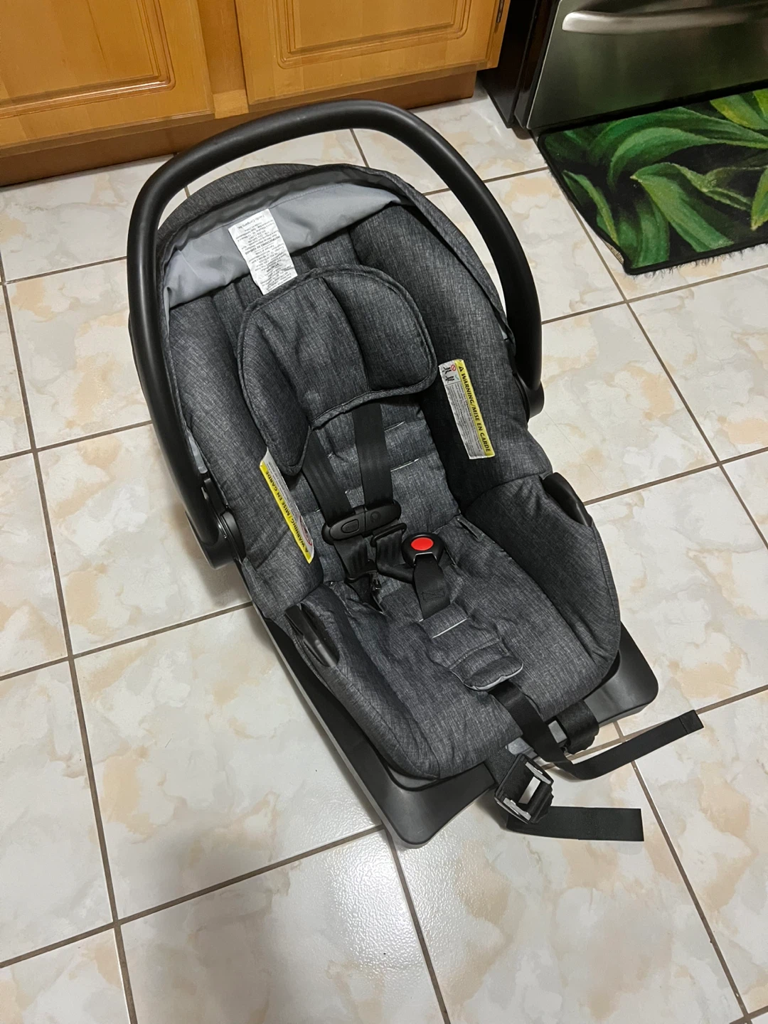 Evenflo LITEMAX 35 Infant Car Seat
