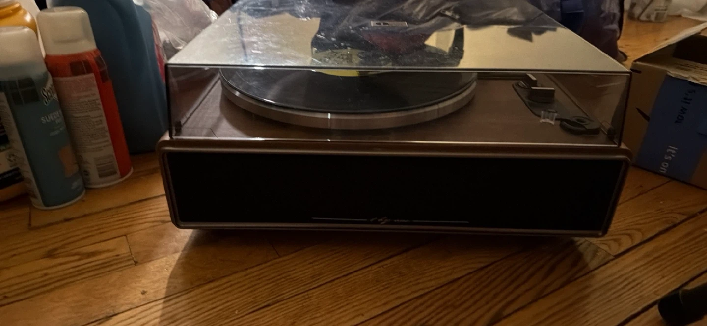 Vinyl Record Player with Bluetooth & Speakers - photo 2