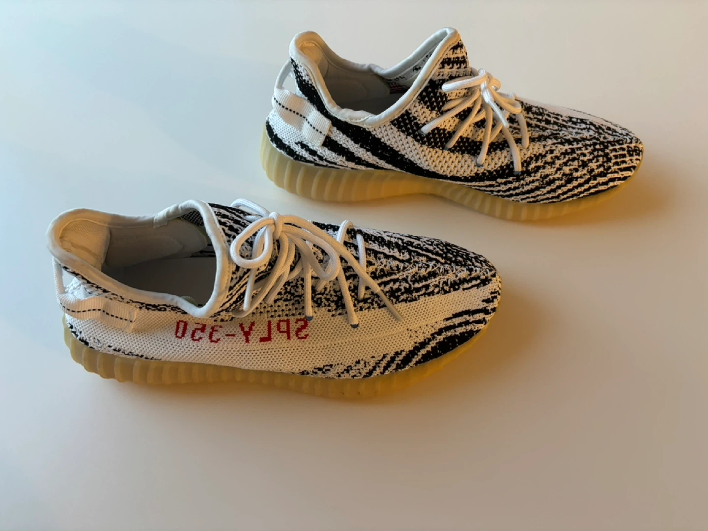 Adidas Yeezy Boost 350 V2 Zebra - photo 2