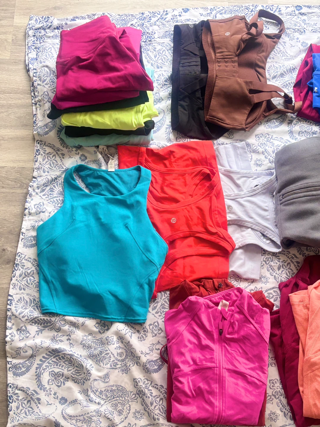 Lululemon Athleisure Wear - photo 4