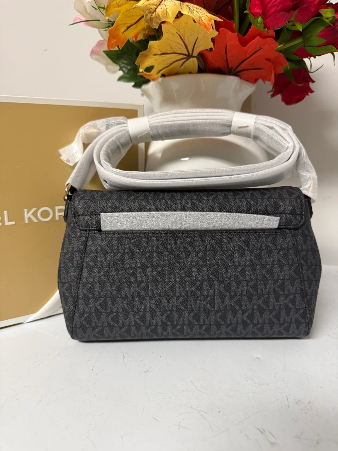 Michael Kors Black MK Signature Shoulder Bag - photo 2