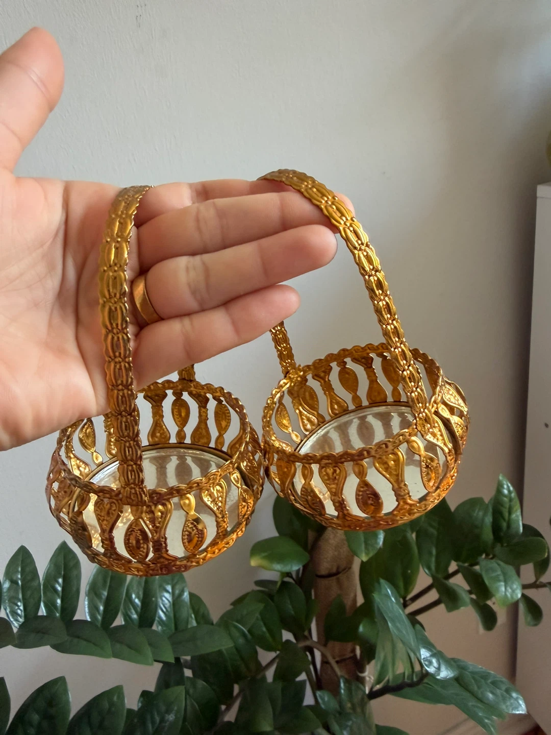 Set of 2 Gold Decorative Baskets