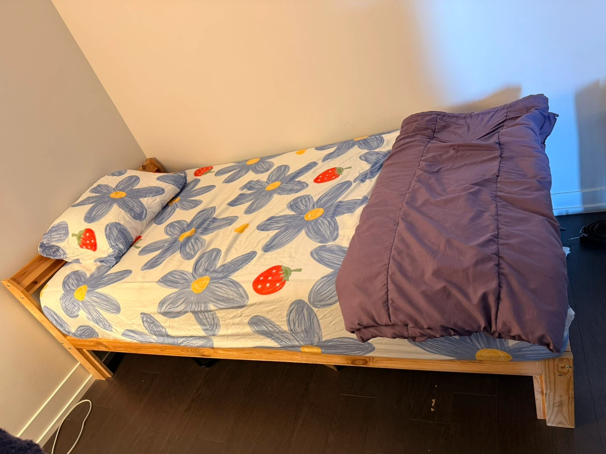 Ikea Twin bed and mattress - photo 3