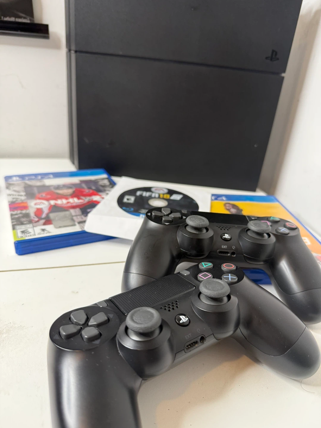 PlayStation 4 500Gb - photo 4