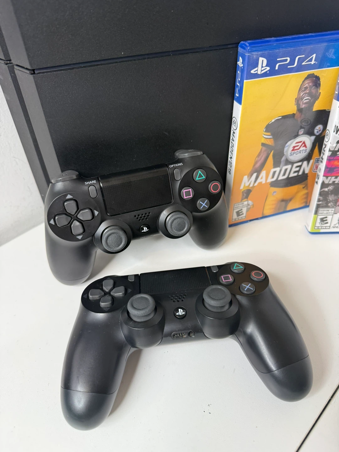 PlayStation 4 500Gb - photo 2