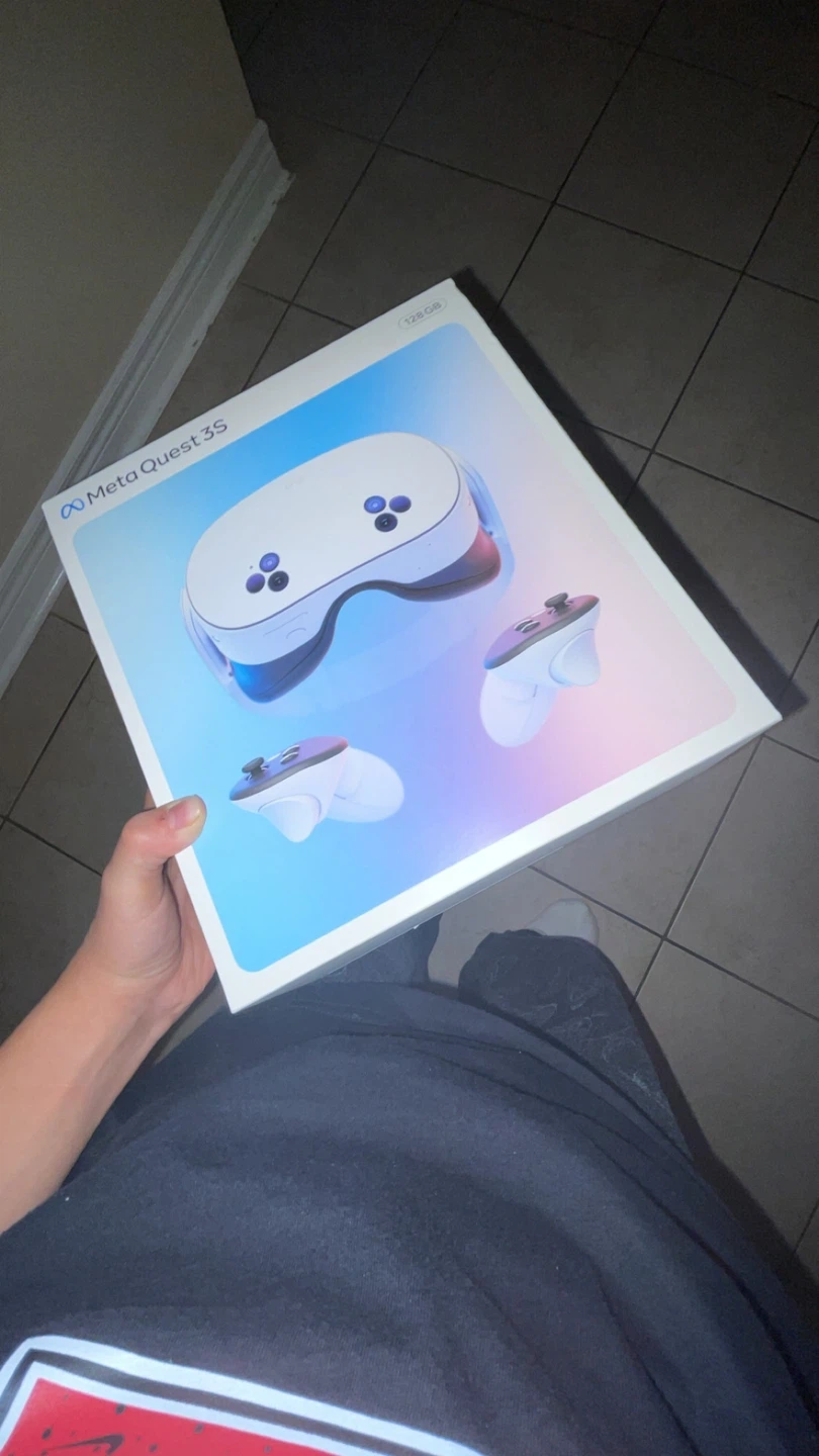 Meta Quest 3S VR Headset - 128GB