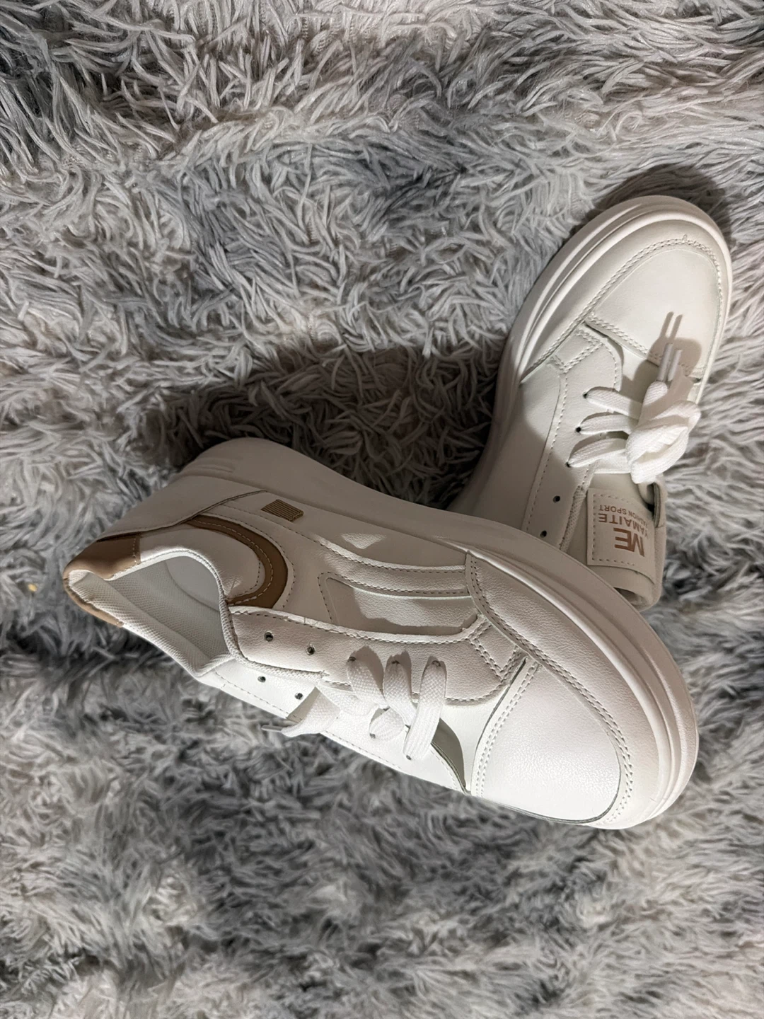 White Sneakers - Size 40 - photo 3