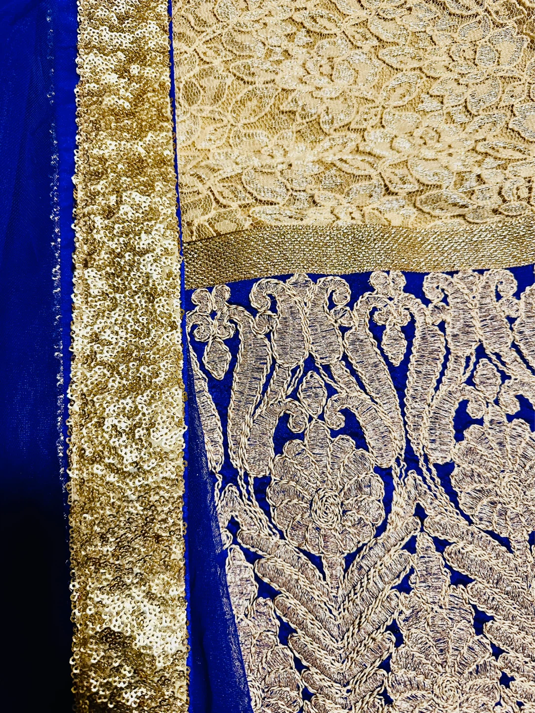 Gold Embroidered Kurti with Blue Dupatta - photo 2
