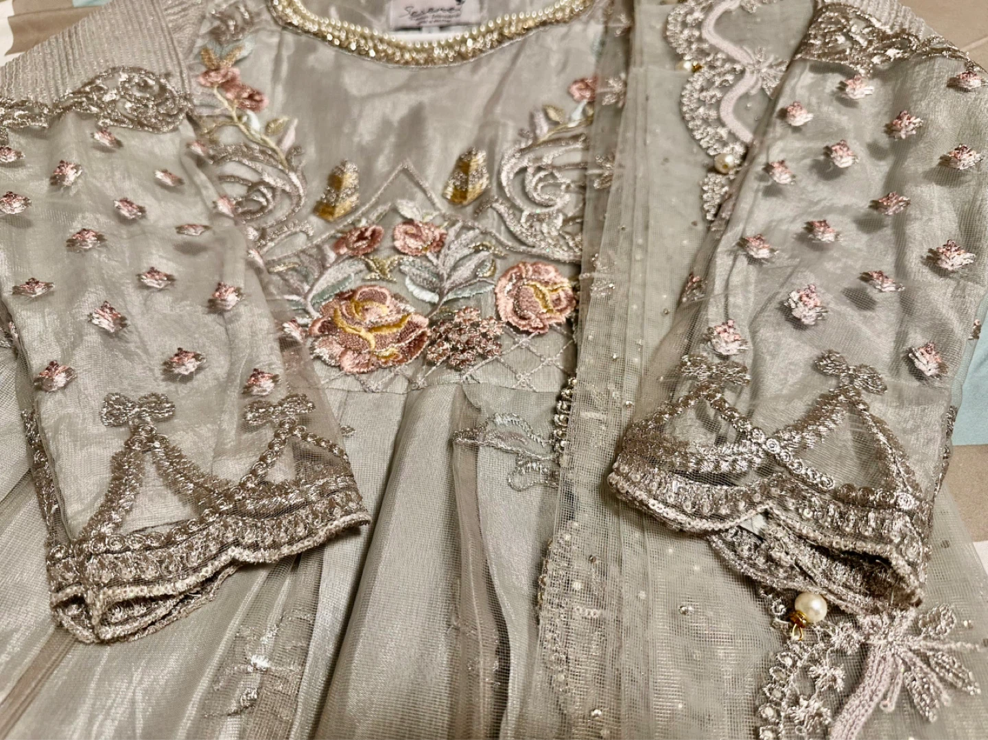 Sesena Embroidered Grey Dress with Dupatta - Size S - photo 5