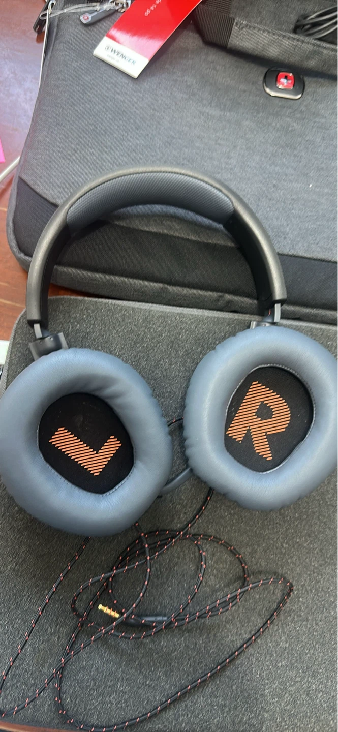 JBL Wired On-Ear Headphones - photo 2
