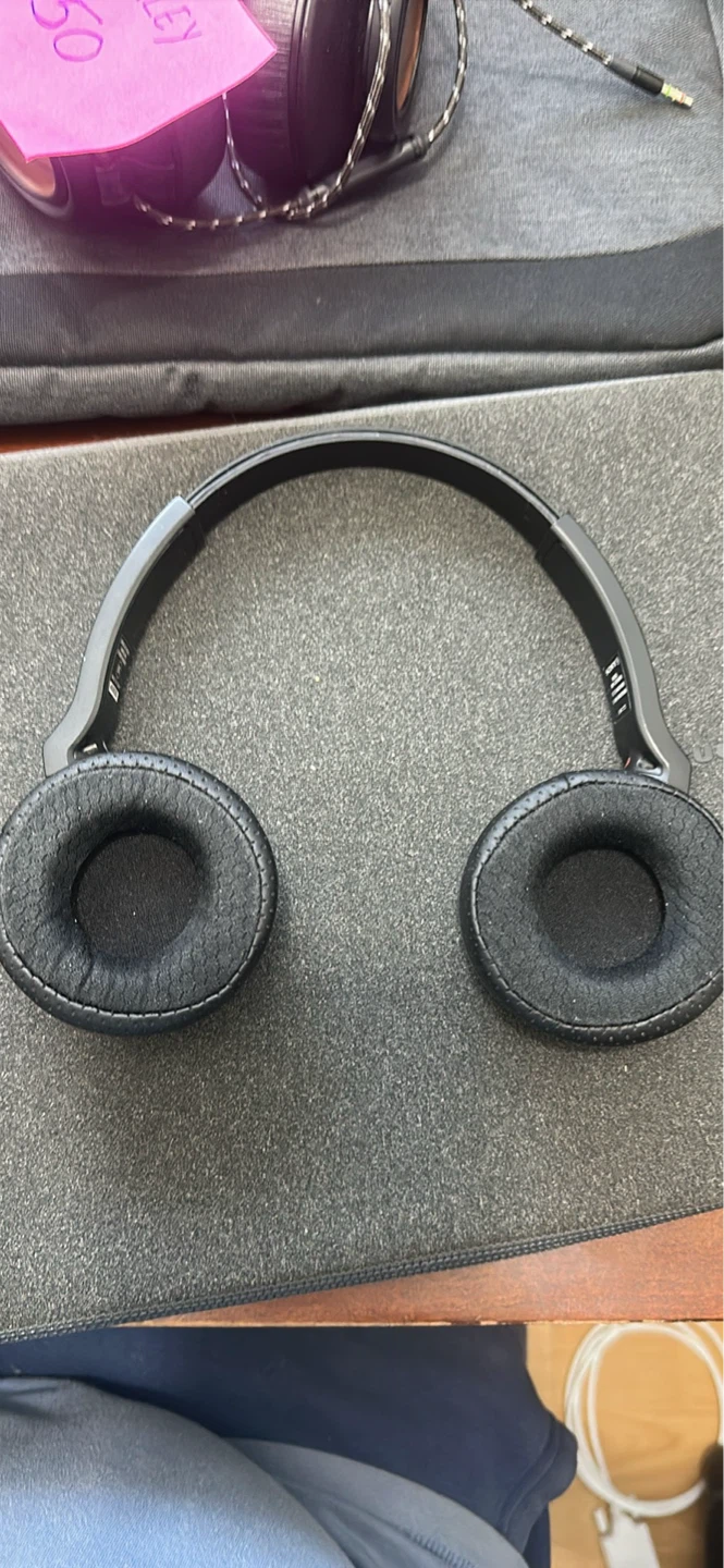Sony Wireless Bluetooth Headphones - photo 2