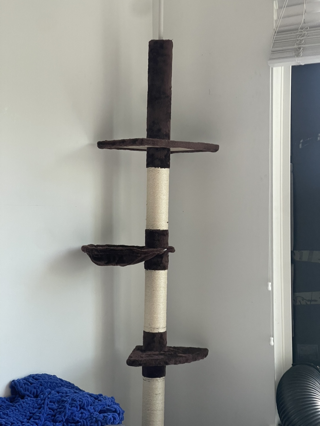 Cat tree