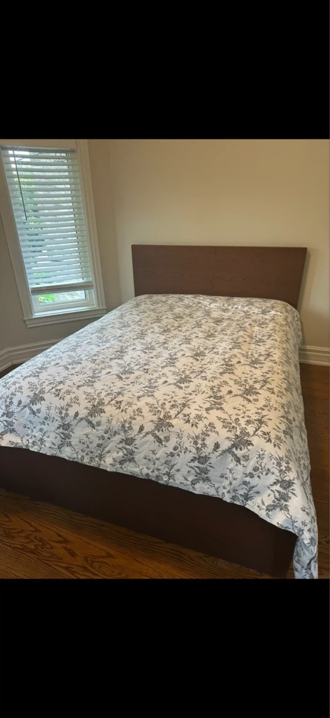 Queen size Wooden bed frame with headboard