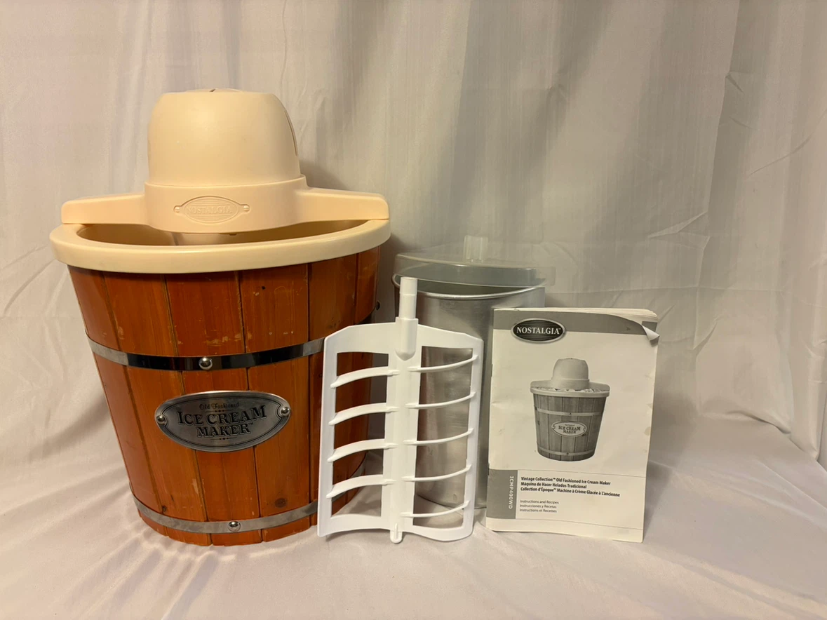 Nostalgia Old Fashioned Ice Cream Maker