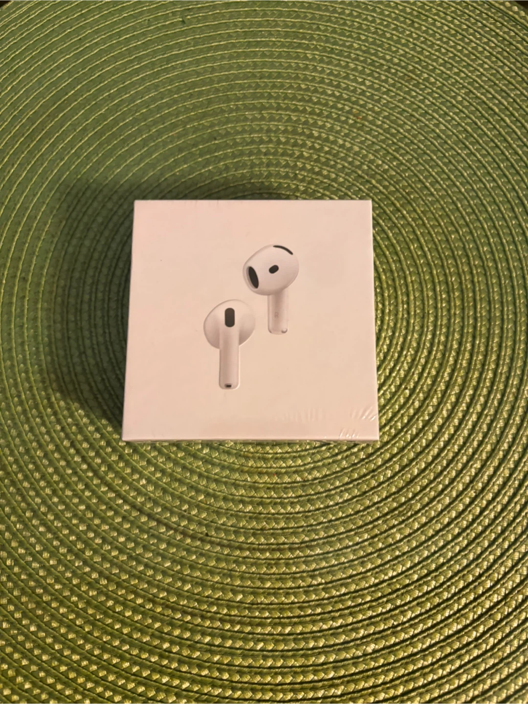 Apple AirPods 4