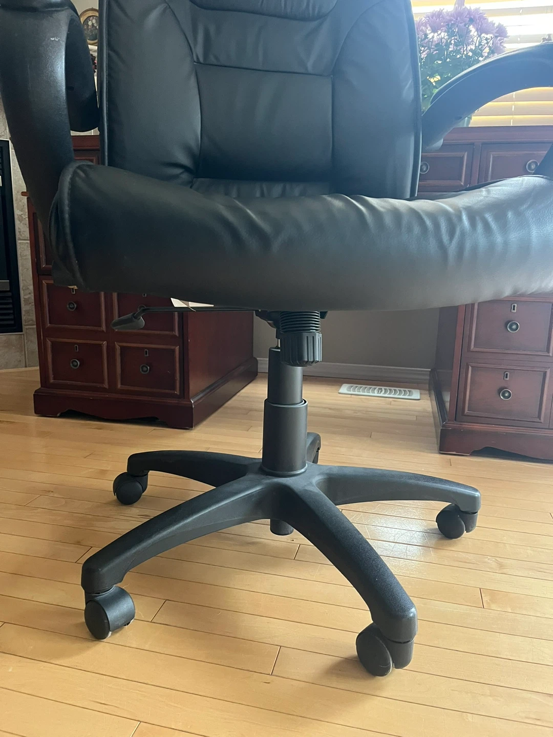 Black Faux Leather Office Chair - photo 5