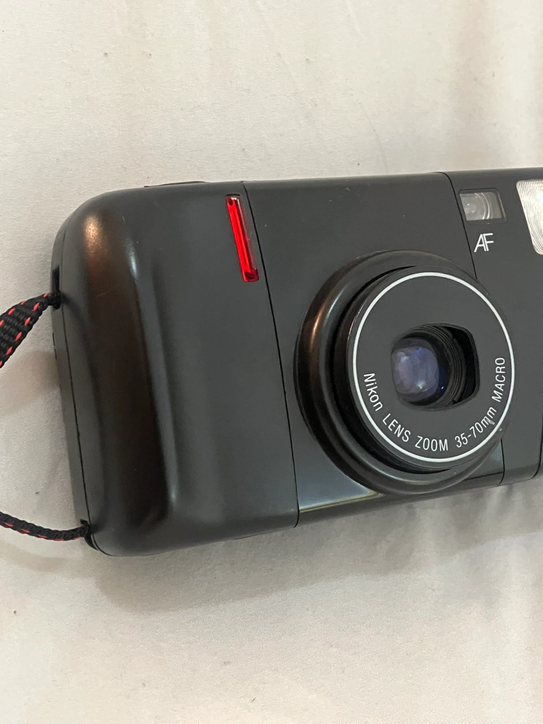 Nikon Zoom Touch 400 35-70mm Camera - Excellent Condition - photo 2