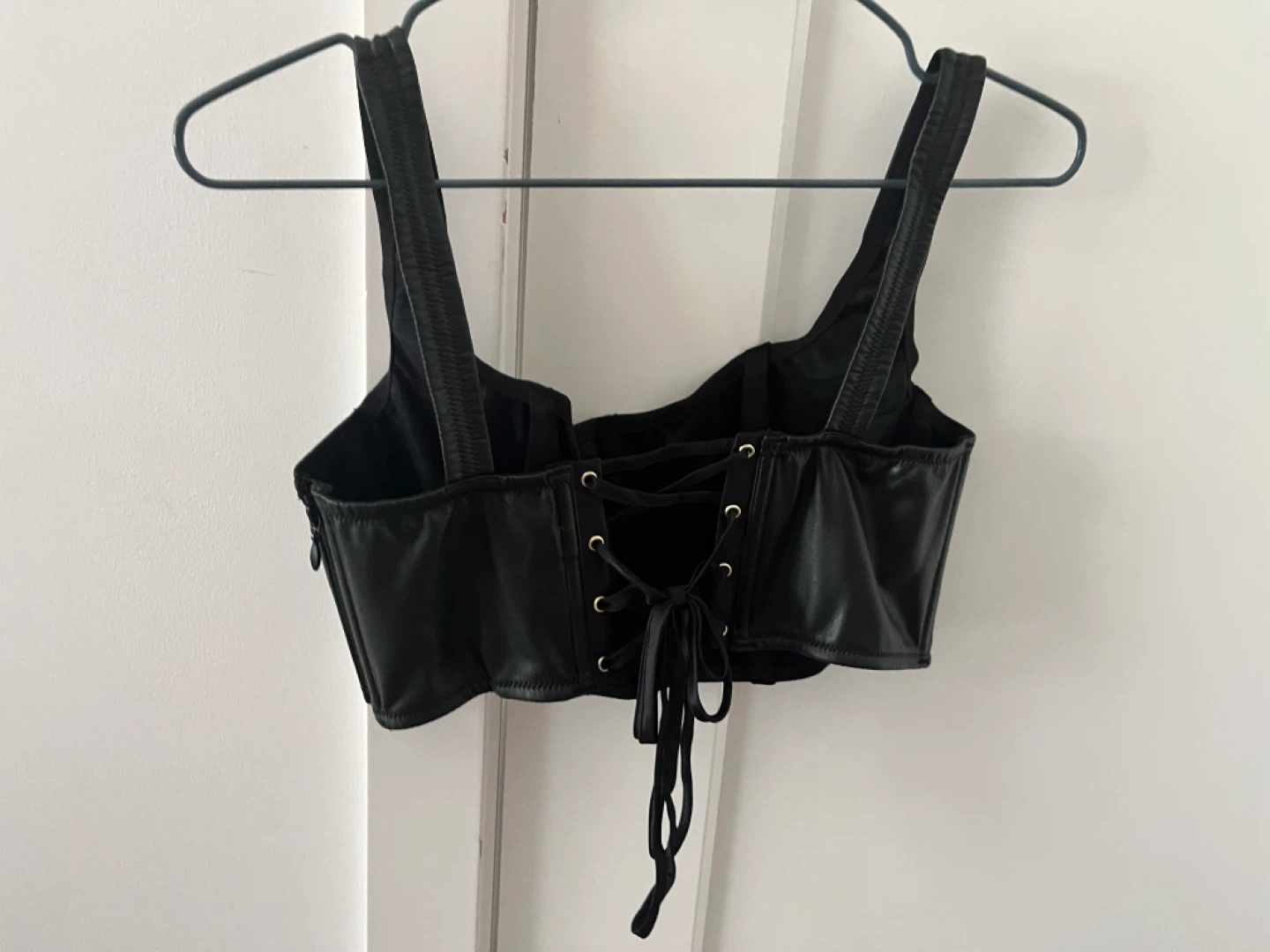 VICTORIAS SECRET NEW WITH TAGS Black Faux Leather Corset Top - photo 4