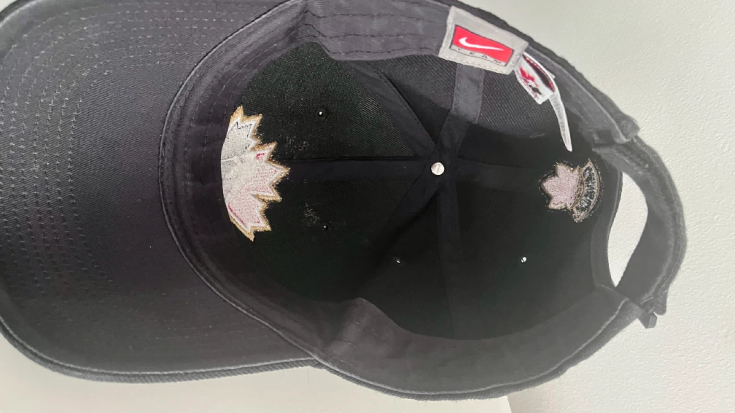 YOUTH Nike Team Canada Hockey Embroidered Baseball Cap - photo 4