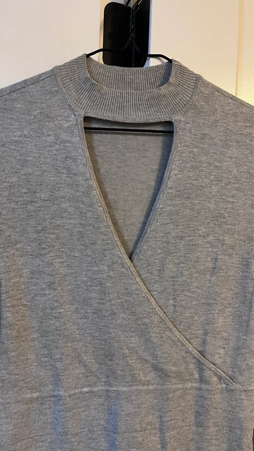 DYNAMITE Grey Knit Wrap Dress with Cutout - P/S - photo 3