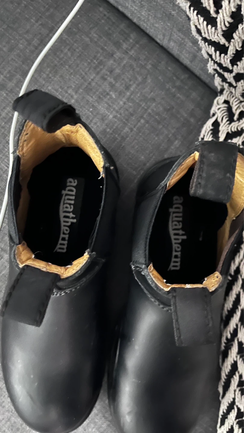 Aquatherm Black Chelsea Boots Size 9 - photo 2