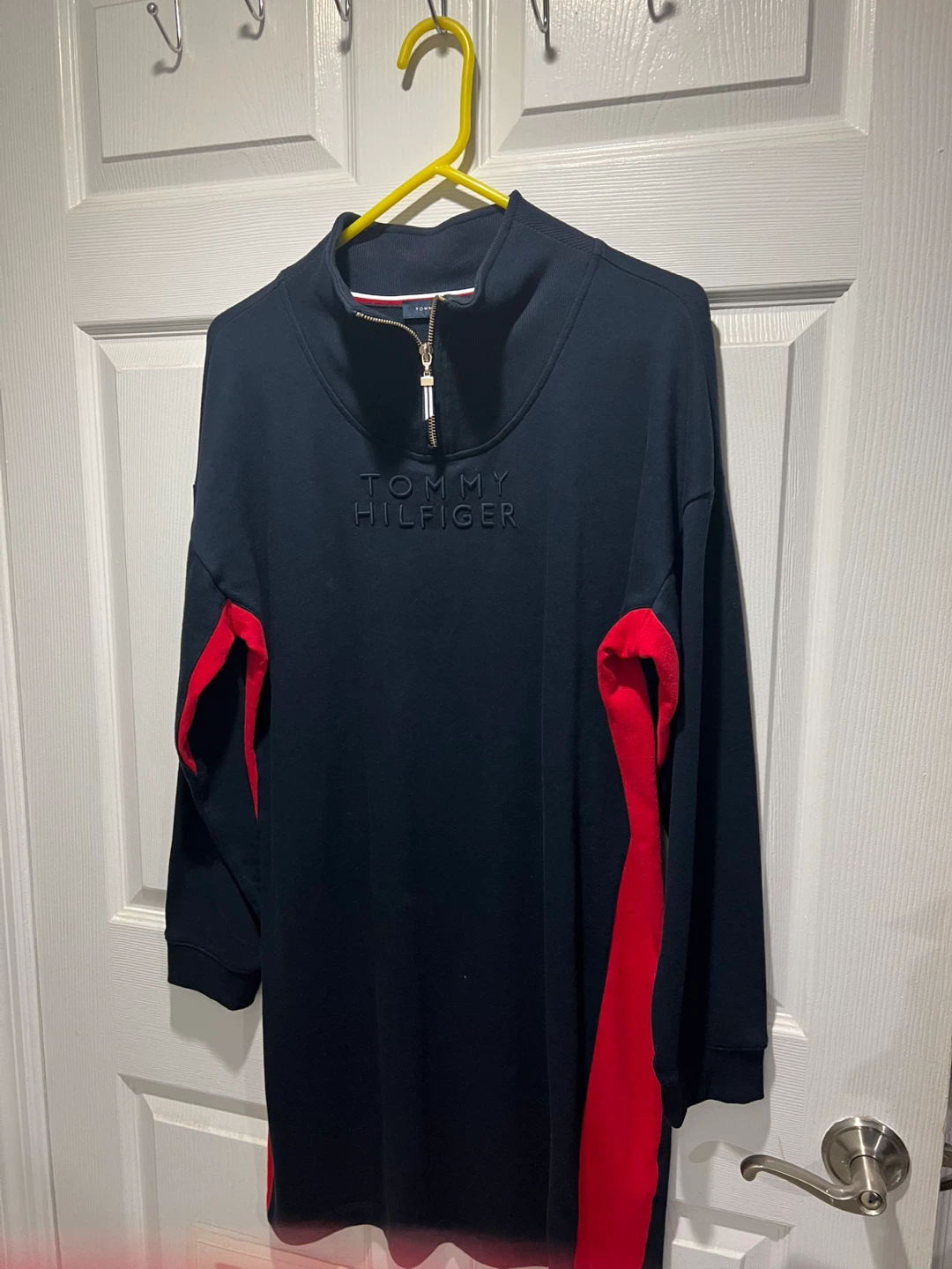 Women’s dress