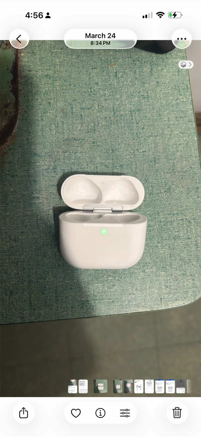 Apple AirPods 4  Charging Case +!•%%%% - photo 3