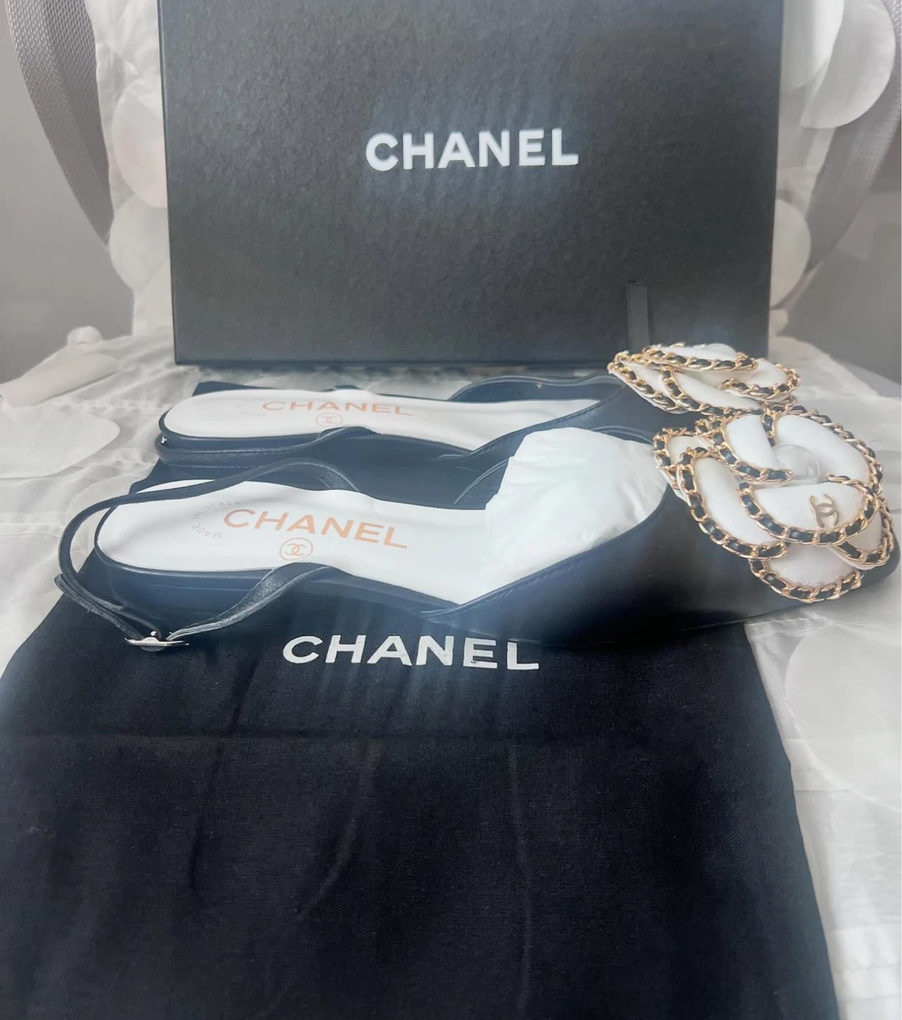CHANEL Black Leather Camellia Pearl Slingback - photo 2
