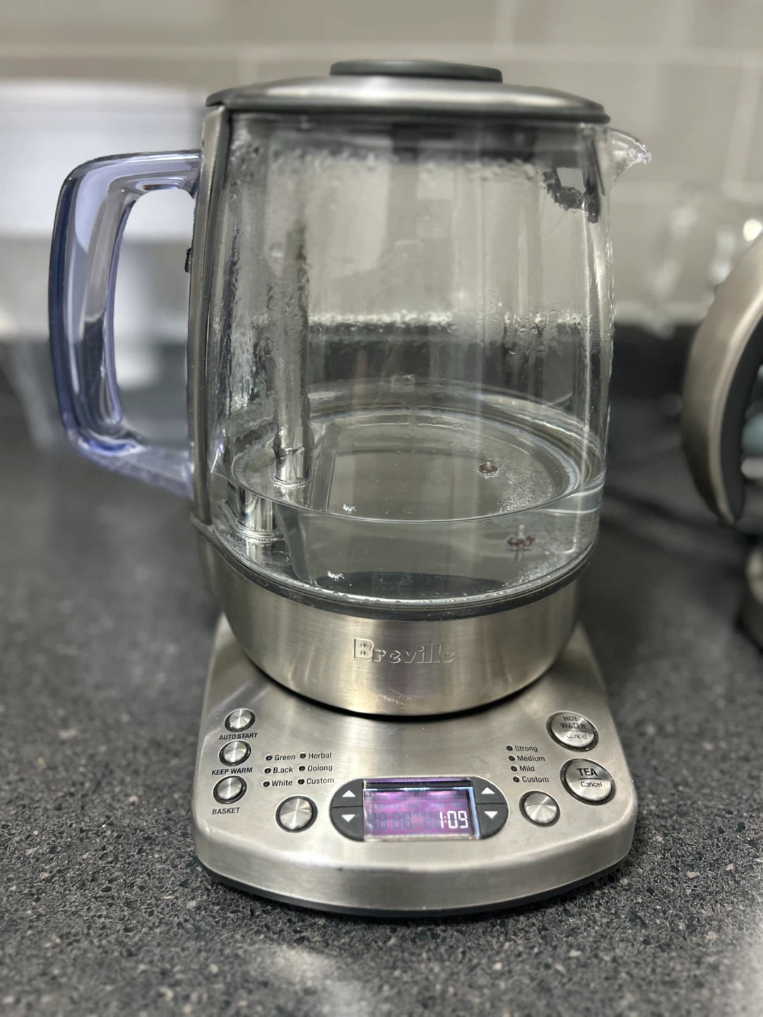 Breville  Electric Kettle ( missing basket) - photo 4