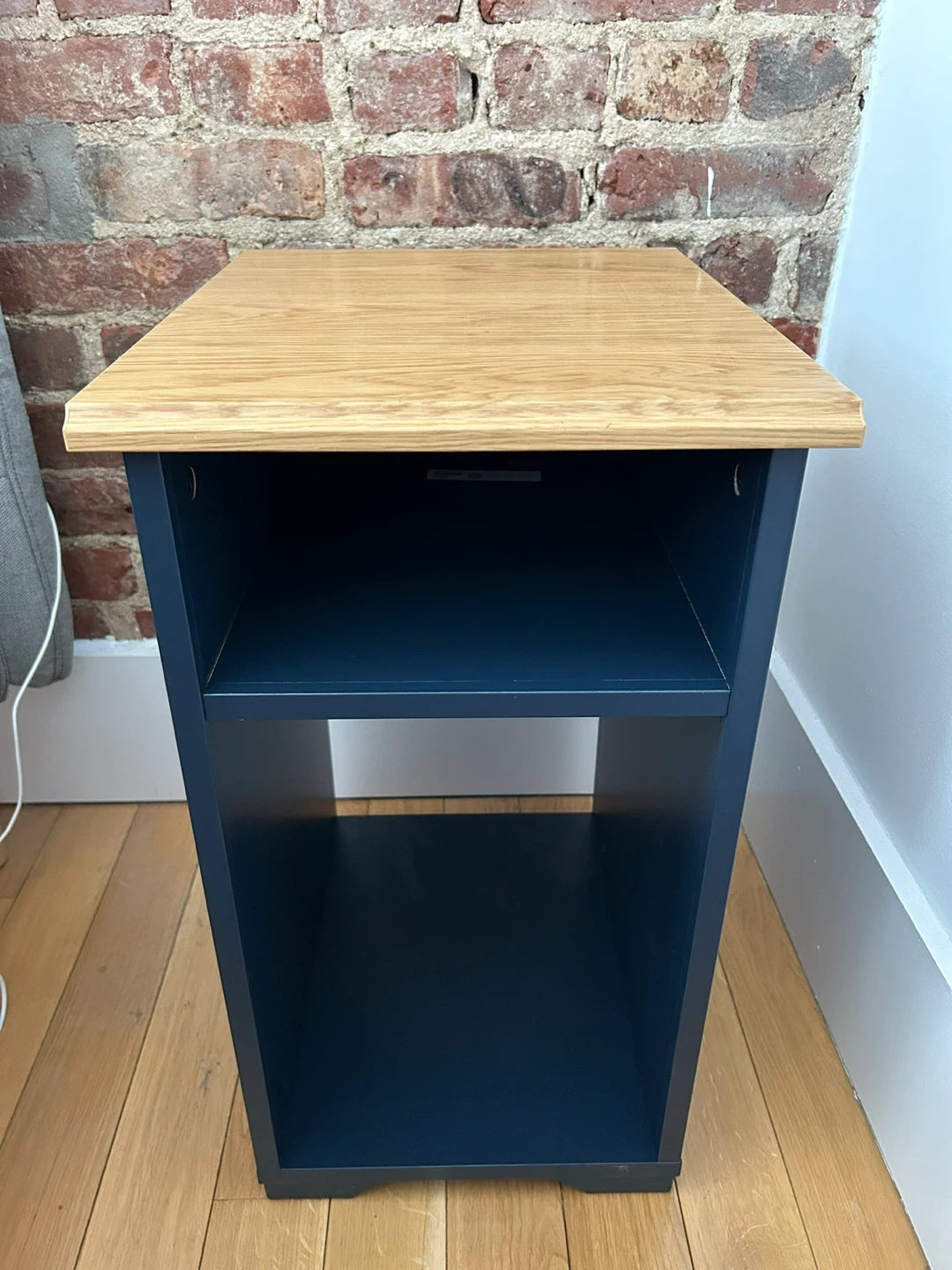 2x Bedsite Tables