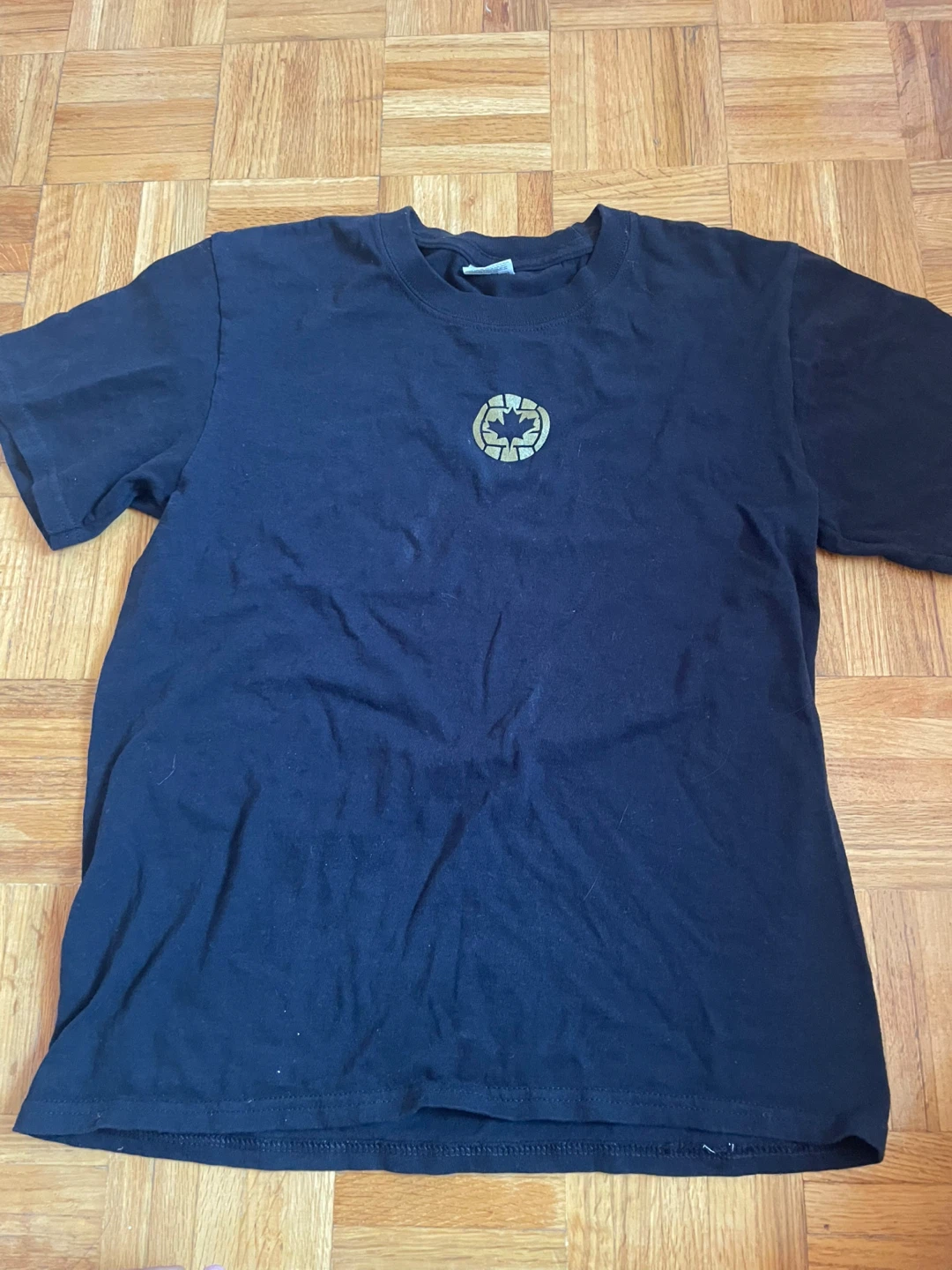 Pakomen Volleyball T-Shirt