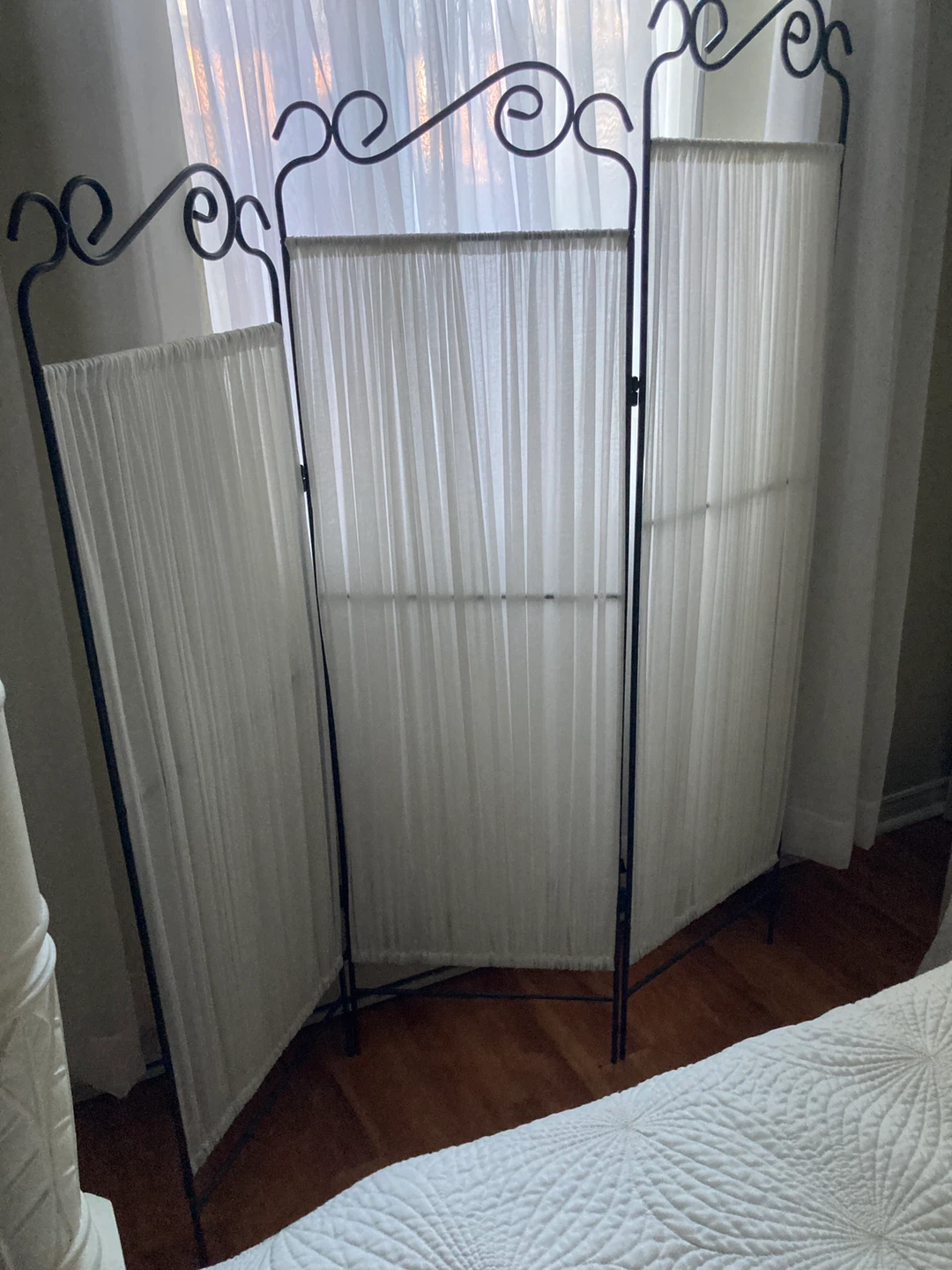 3-Panel White Fabric Room Divider Screen