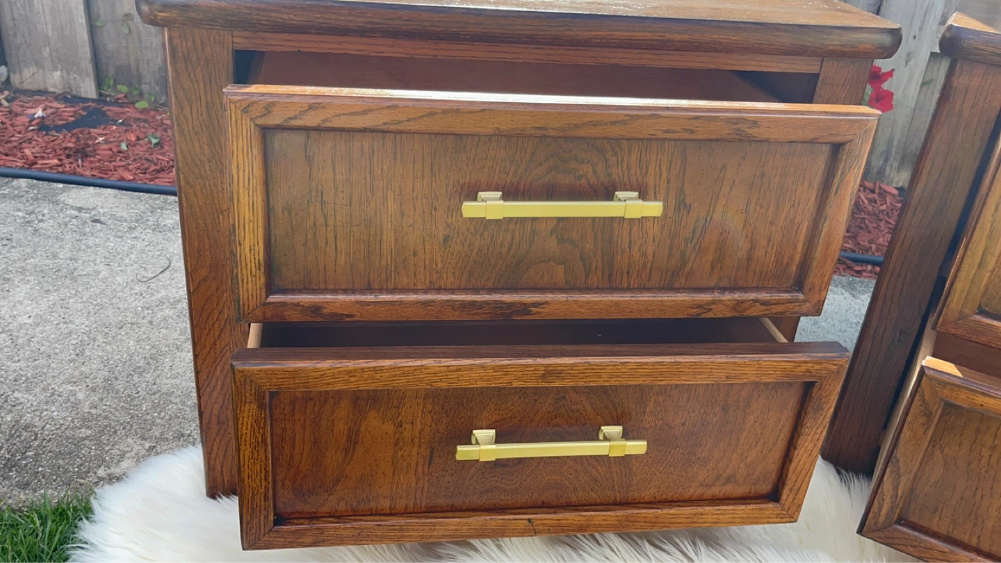 Restored THOMASVILLE set of nightstands - photo 5