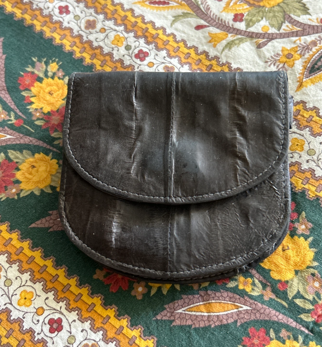 Vintage Black Eel Skin Coin Purse with Keychain - photo 2