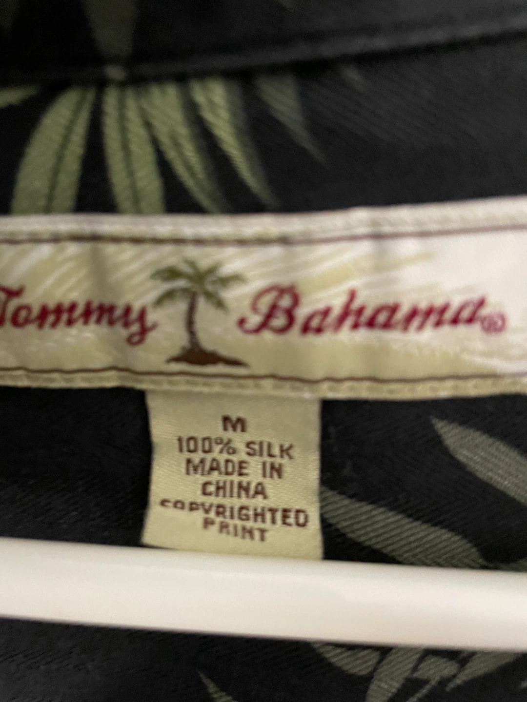 Tommy Bahama Silk Hawaiian Shirt Size M - photo 3