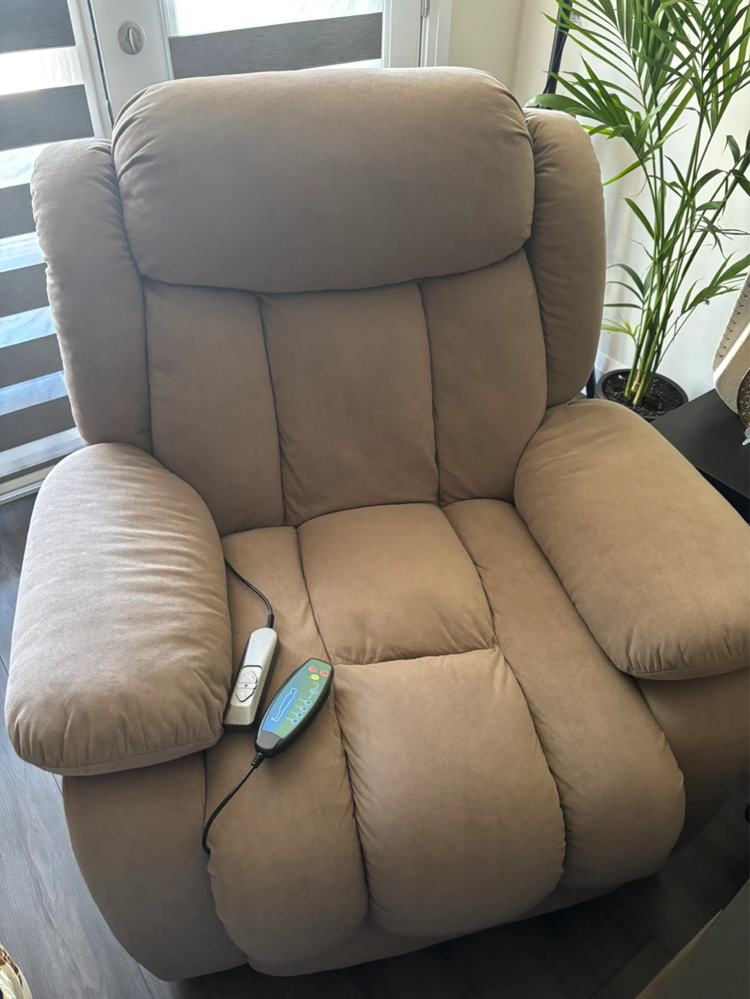 Power Lift Recliner Chair with Heat and Massage - photo 2