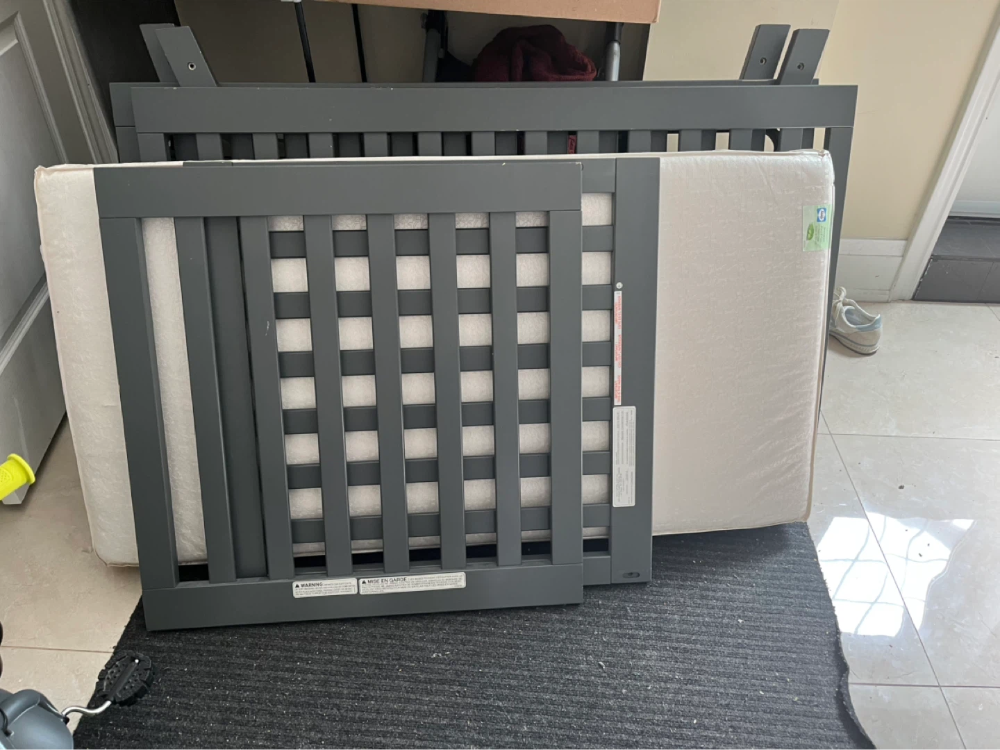 Delta Children Crib and Mattress Set - photo 2