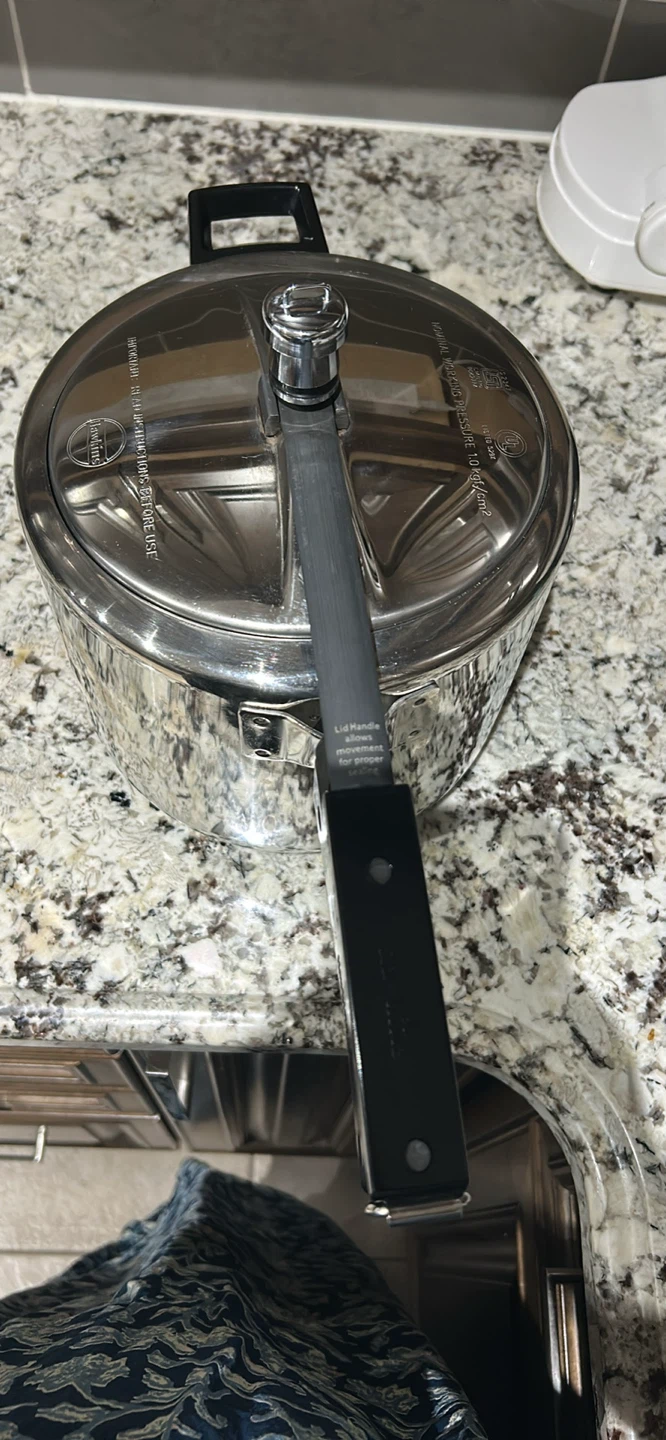 Hawkins Pressure Cooker