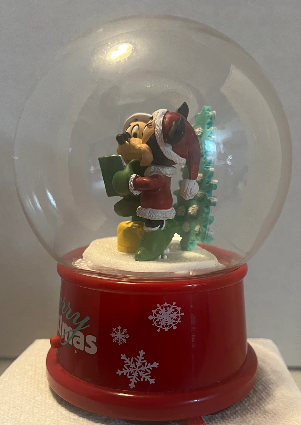 Disney Mickey & Minnie Mouse "Merry Christmas" Snow Globe - photo 2