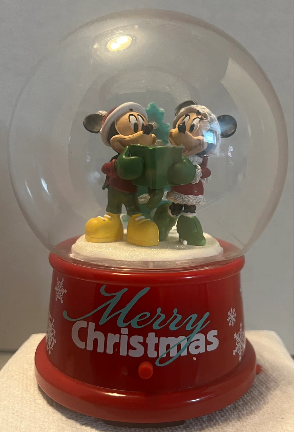 Disney Mickey & Minnie Mouse "Merry Christmas" Snow Globe