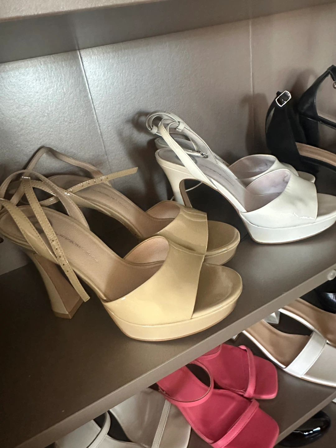🚚 MOVING SALE – Women’s Shoes & Sandals 👠👡 - photo 2