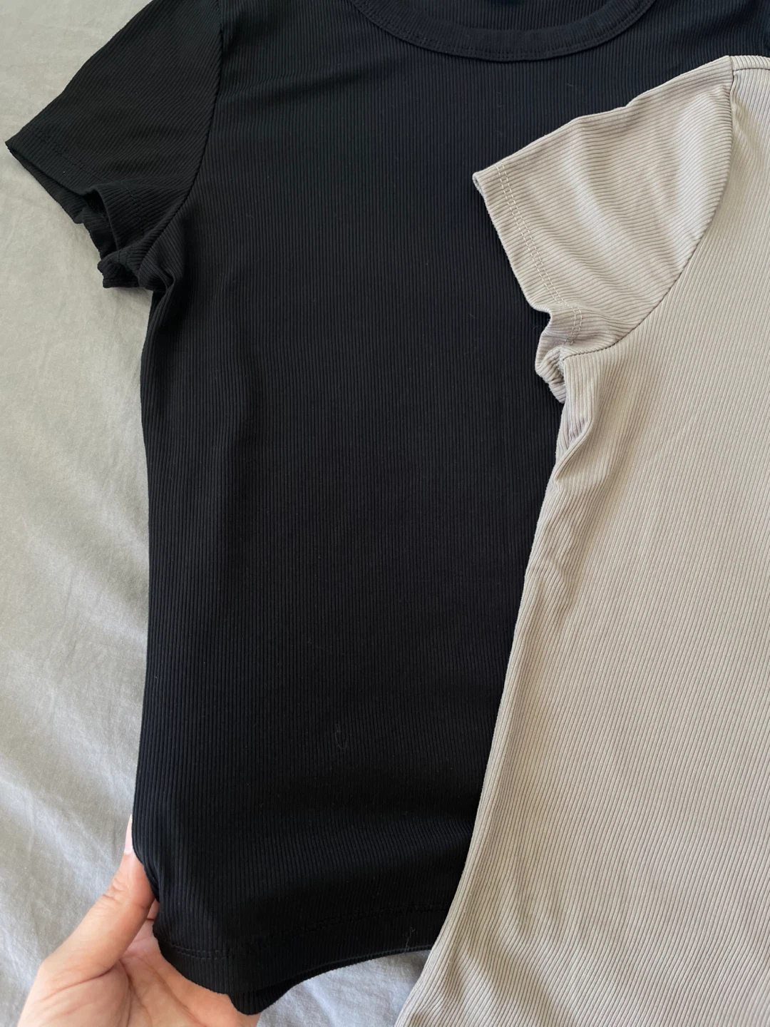 Brand new Ribbed T-Shirts - Black & Beige - photo 5