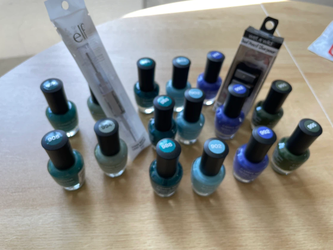 Assorted Beauty & Luxury Beauty Items - photo 3