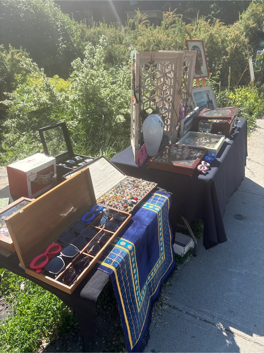 Yard sale 11-4 todayJewellery, watches and more
