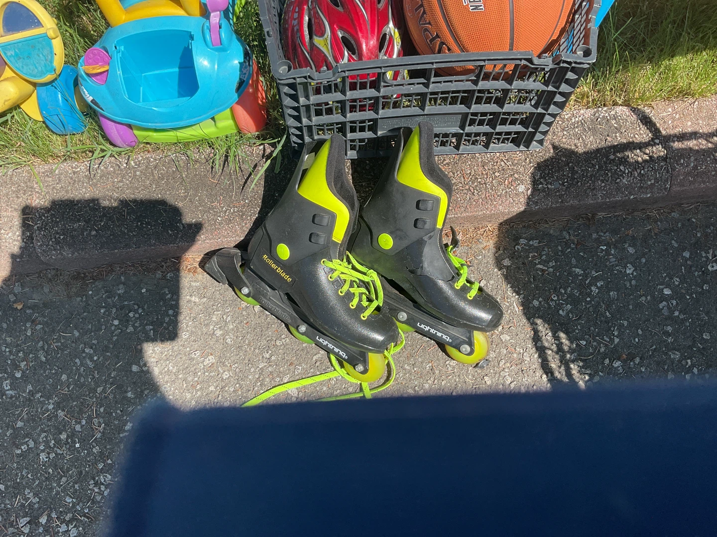 Various items - photo 4