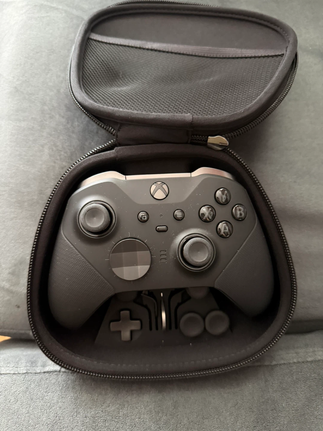 Xbox Elite Wireless Controller Series 2 - photo 3