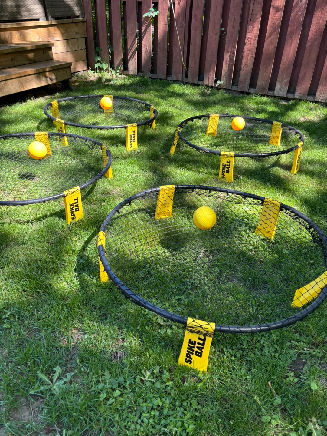 Spikeball Set - Includes 4 Nets, Balls, and Bag - photo 2